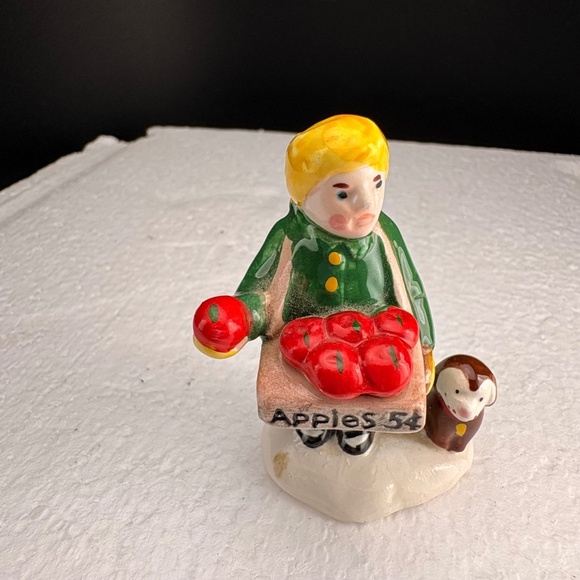 Department 56 Snow Village Girl & Apples, 2 Newsboys, Dog with House - 4 pieces - Picture 9 of 16